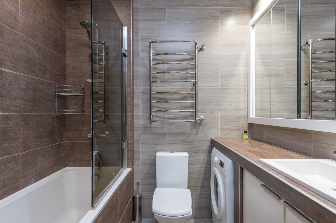 Bidets vs Smart Toilets: Which is Better?