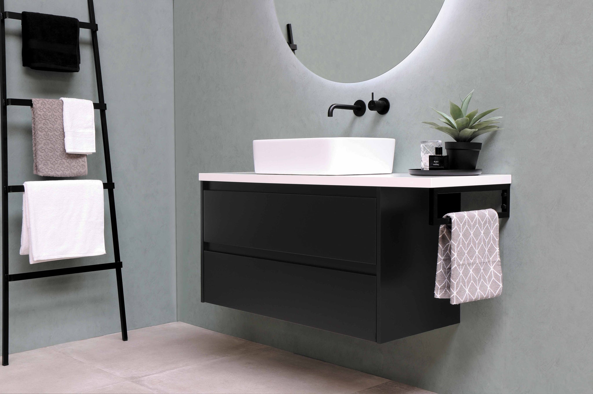 Innovative Storage Solutions for a Clutter-Free Bathroom